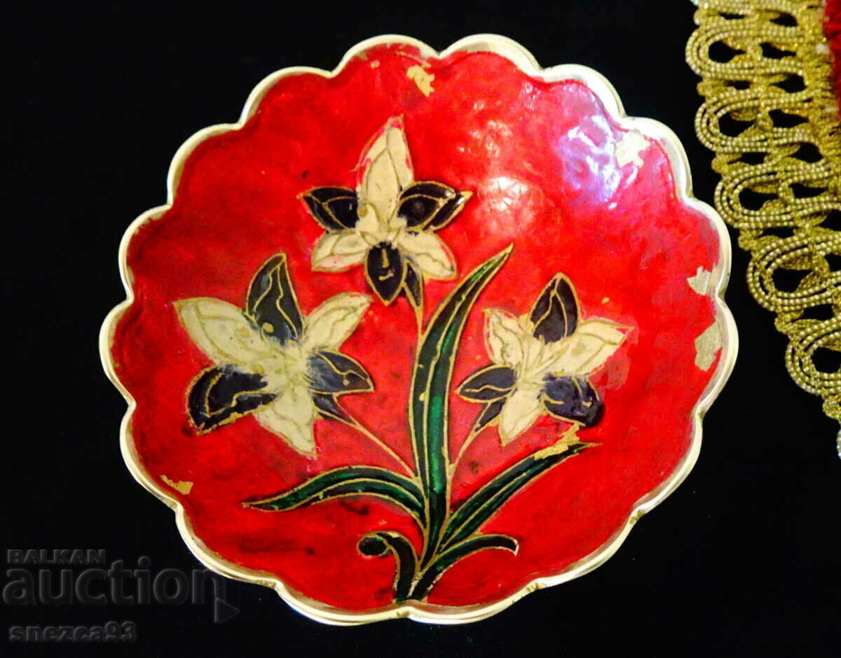 Bronze bowl, candy box with cellular enamel, red. Bronze bowl, candy box with cellular enamel, red.