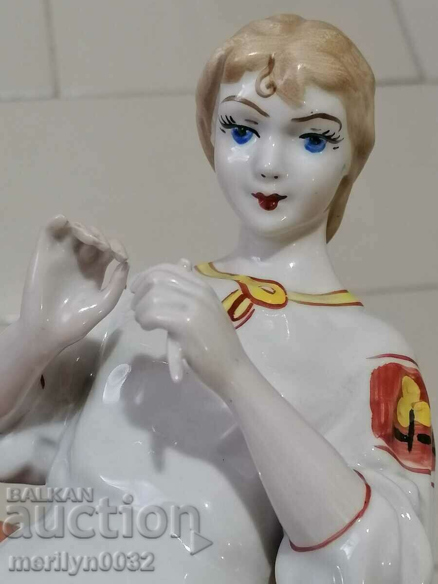 Delivery of Porcelain figure, sculpture, statuette, porcelain, USSR Delivery of Porcelain figure, sculpture, statuette, porcelain, USSR