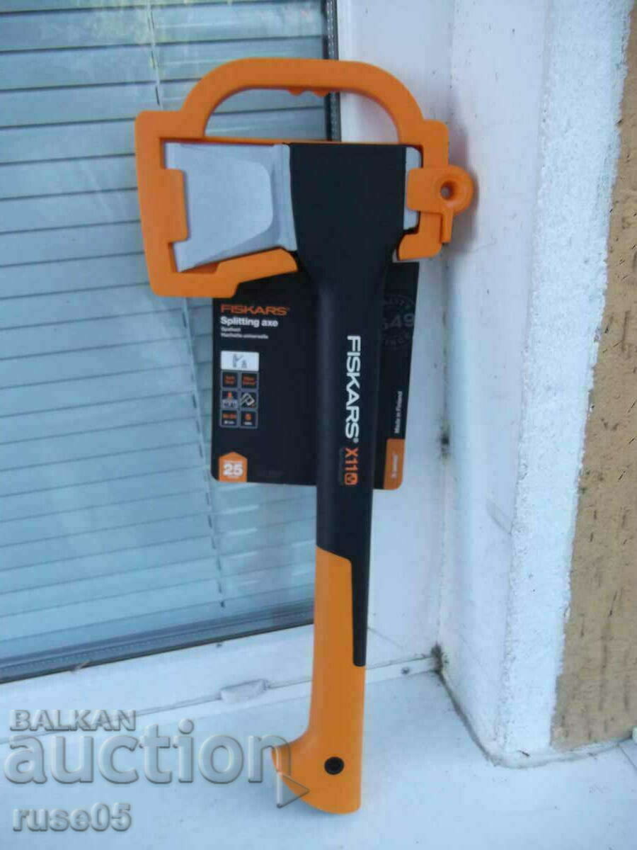 Брадва "FISKARS-X11-S" за цепене на дърва финландска нова