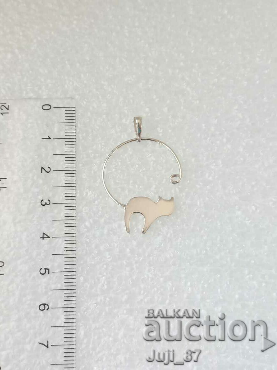 New silver cat pendant