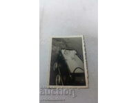 Foto Bebeluş într-un cărucior retro