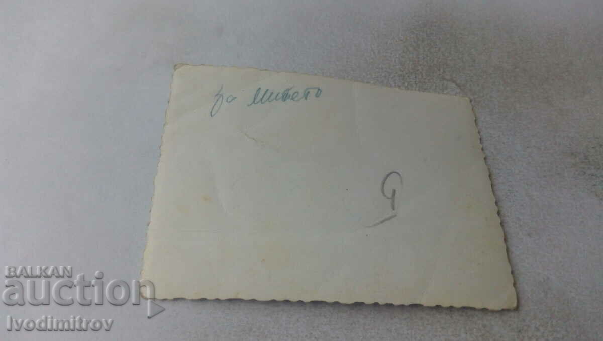 Photo of newlyweds with their friends with price 1.15 BGN | € 0.59 Photo of newlyweds with their friends with price 1.15 BGN | € 0.59