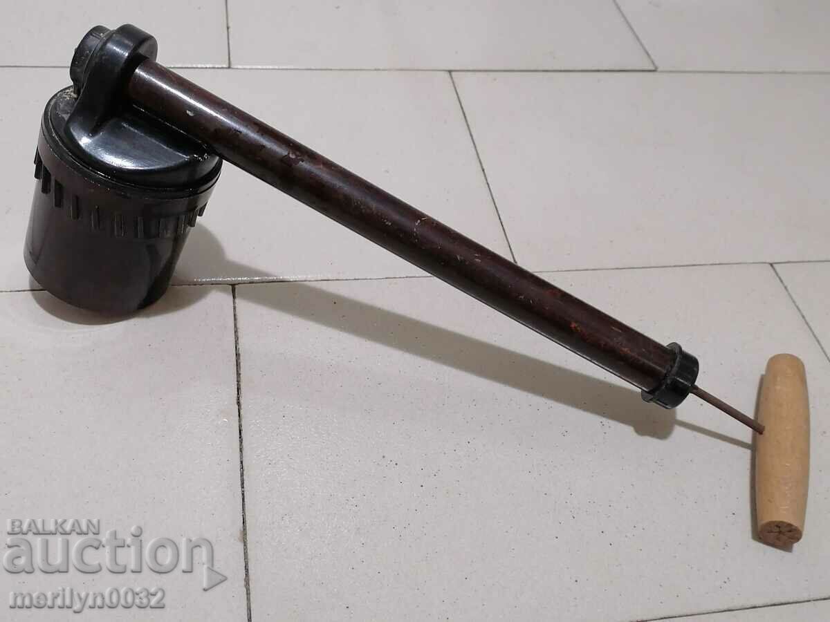 Delivery of Bakelite GDR Air Freshener for Bees, Sprayer Delivery of Bakelite GDR Air Freshener for Bees, Sprayer