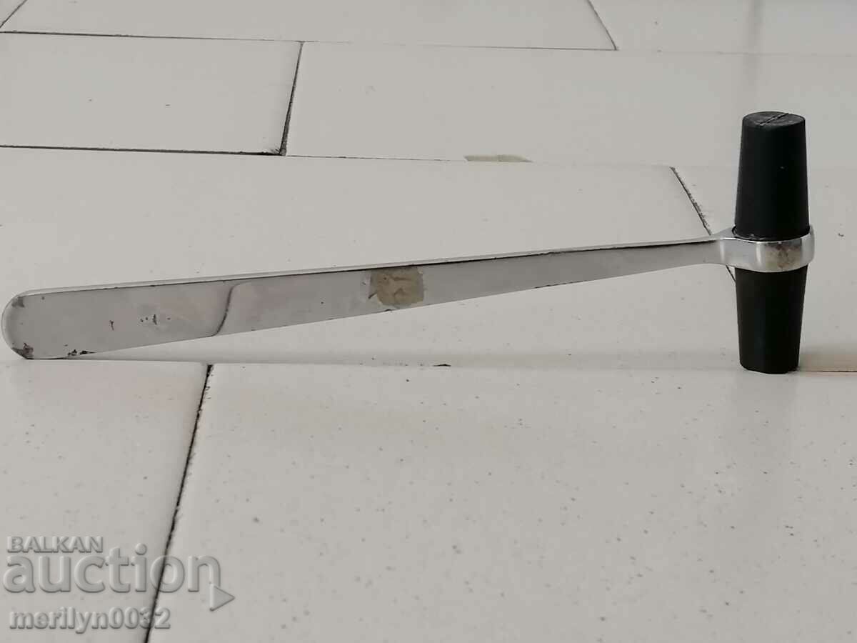 Medical instrument doctor's hammer with price 39.00 BGN | € 19.94 Medical instrument doctor's hammer with price 39.00 BGN | € 19.94