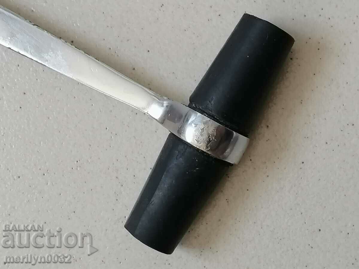 Delivery of Medical instrument doctor's hammer Delivery of Medical instrument doctor's hammer