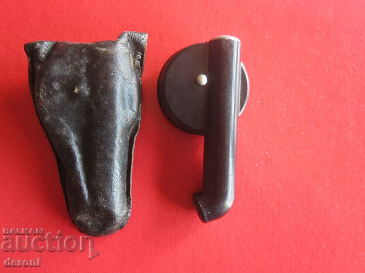 Manometru german pentru presiunea anvelopelor Messko Porsche Mercedes cu preț € 37.00 | 72.37 BGN Manometru german pentru presiunea anvelopelor Messko Porsche Mercedes cu preț € 37.00 | 72.37 BGN