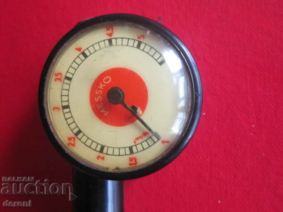 Delivery of German tire pressure gauge Messko Porsche Mercedes Delivery of German tire pressure gauge Messko Porsche Mercedes