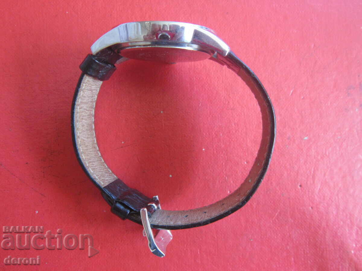 Auction Great Esprit watch with crystals 102032 Auction Great Esprit watch with crystals 102032