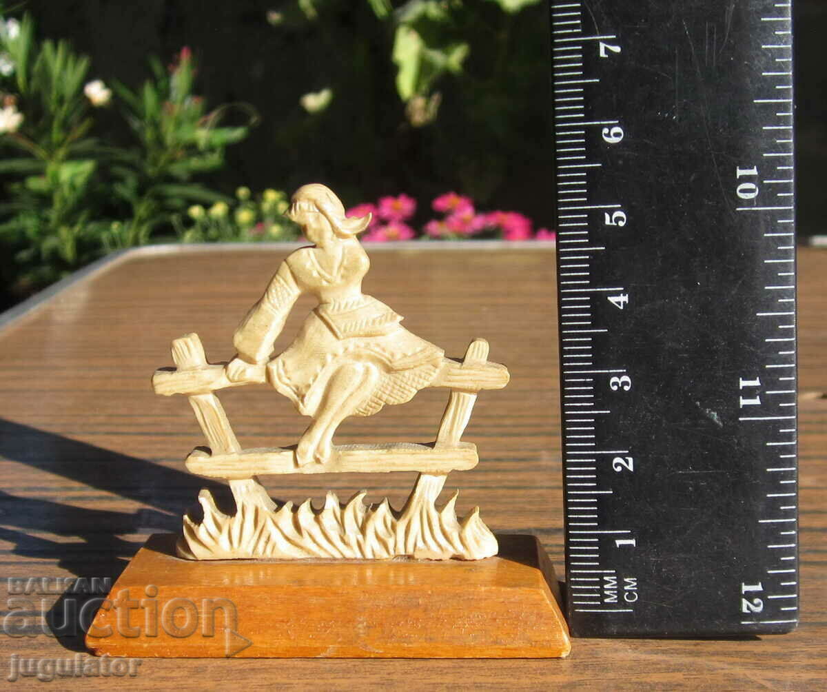 old folk figure figurine woman in folk costume - 6