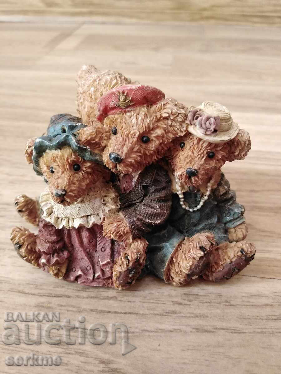 Figure bears