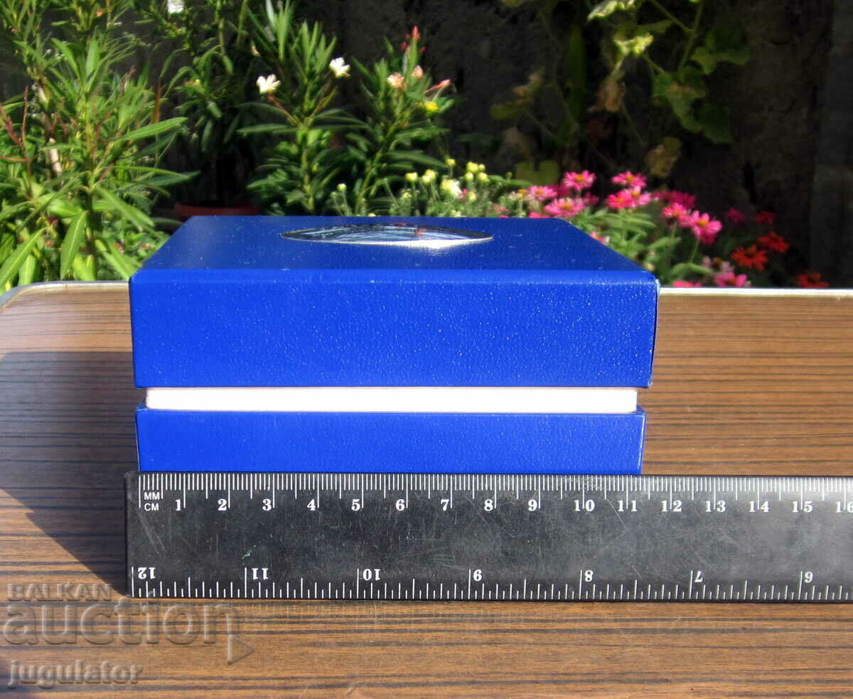 empty box box with booklet from a TISSOT wristwatch - 7