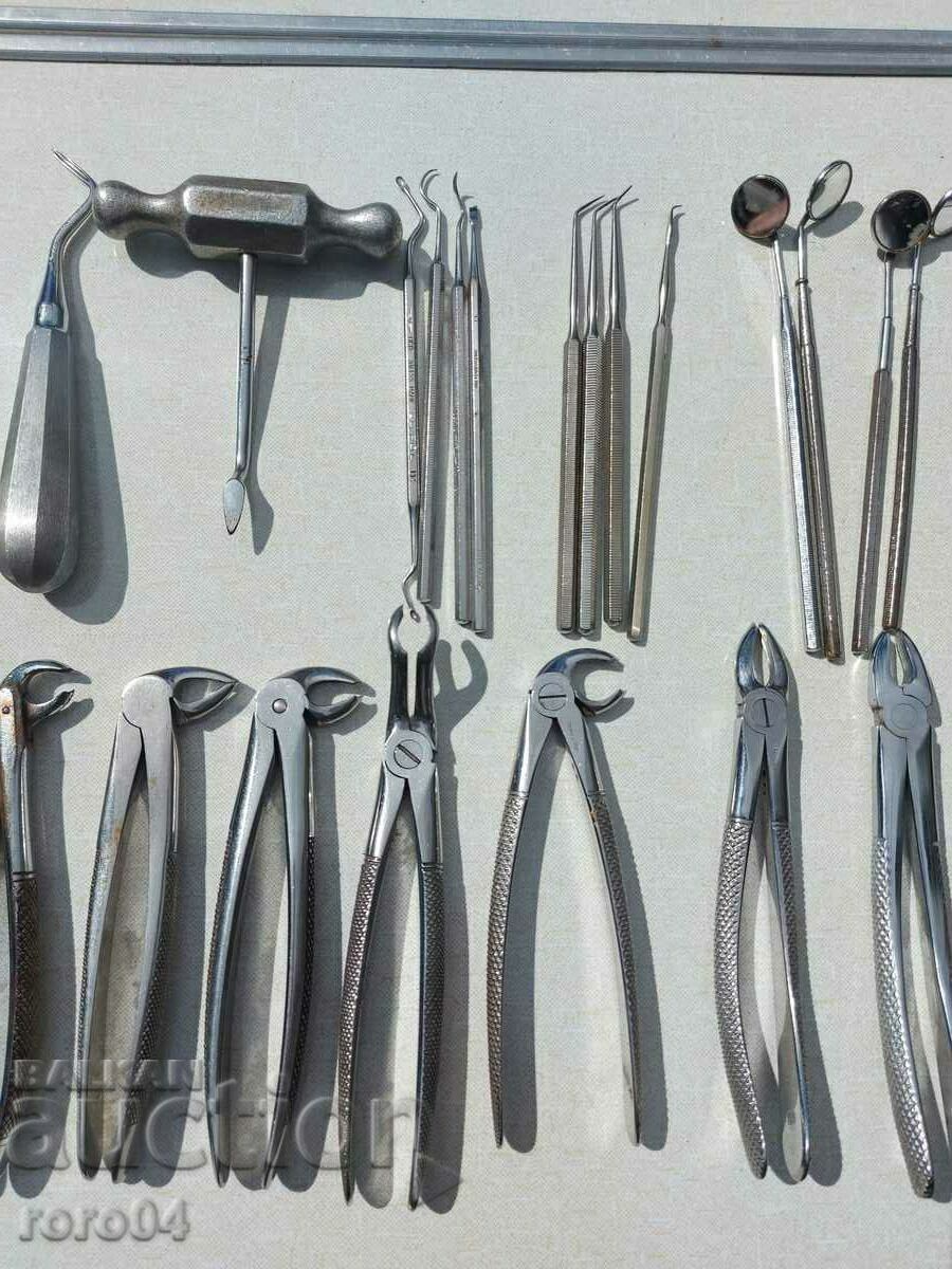 Auction DENTAL INSTRUMENTS - 30 PIECES - COLLECTION Auction DENTAL INSTRUMENTS - 30 PIECES - COLLECTION