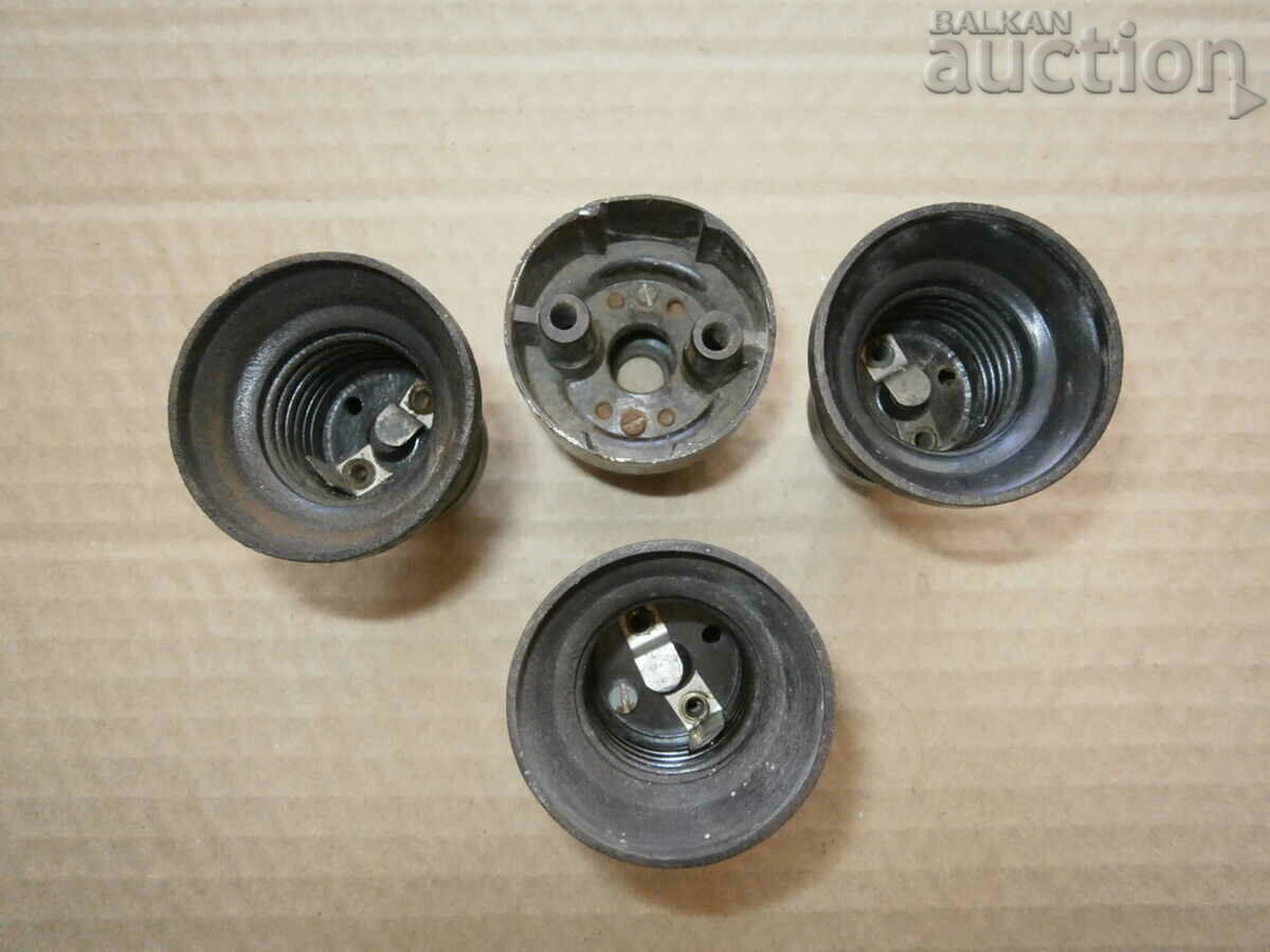 Delivery of old bakelite monophase sockets console lamp socket