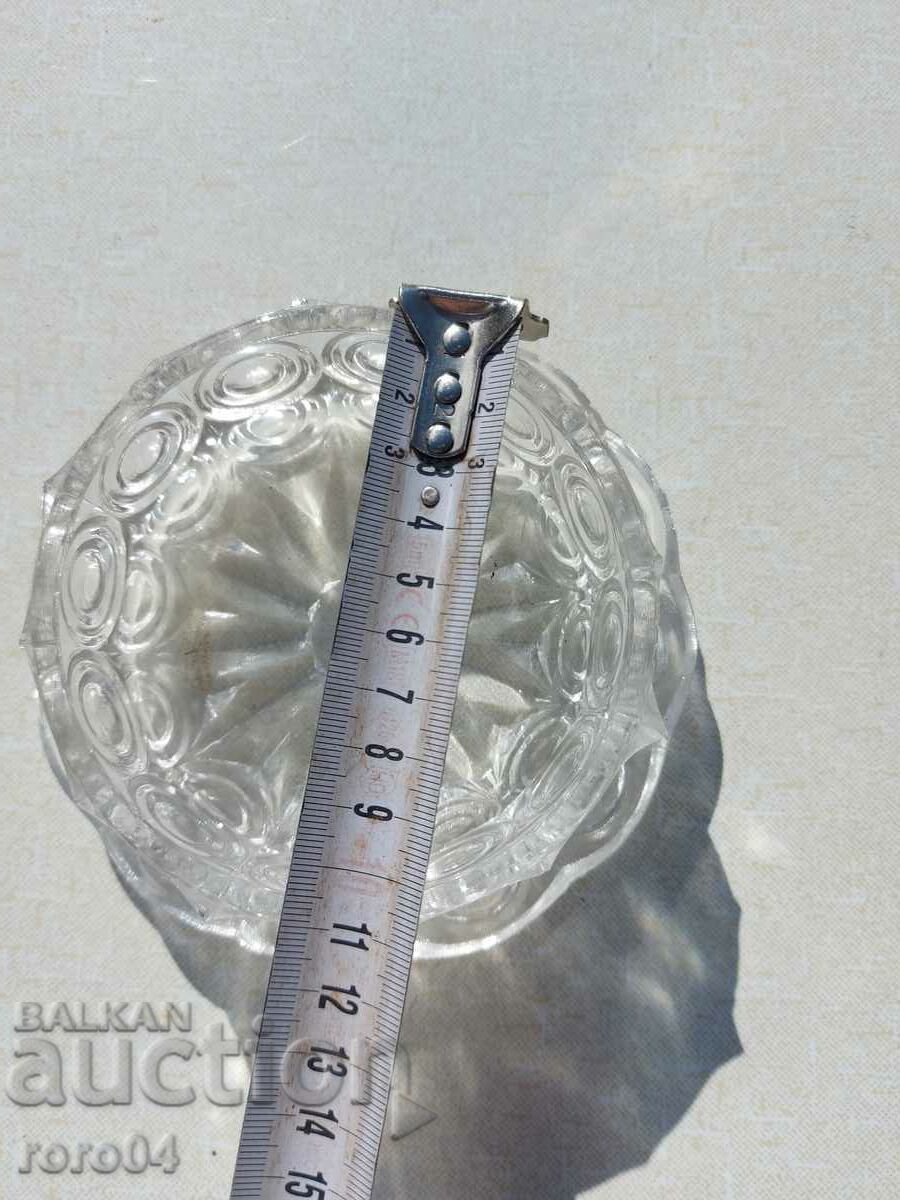 Auction SUGAR BOWL - GLASS LID Auction SUGAR BOWL - GLASS LID