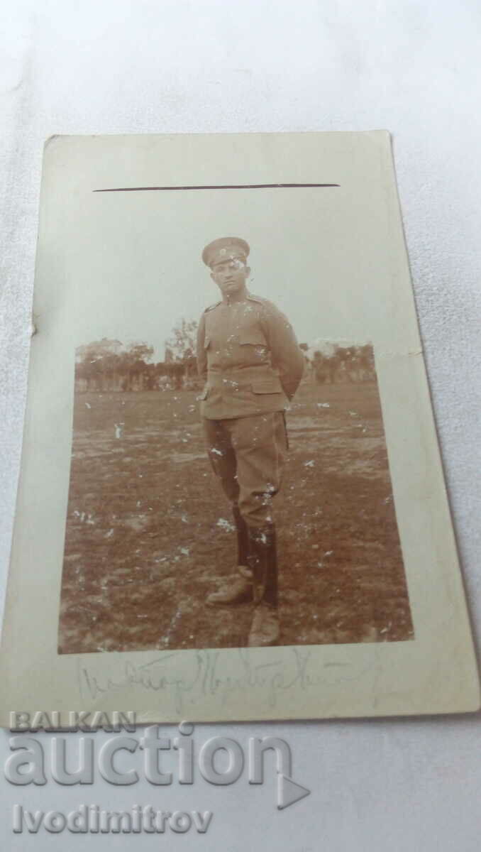 Photo Officer at the front 1918