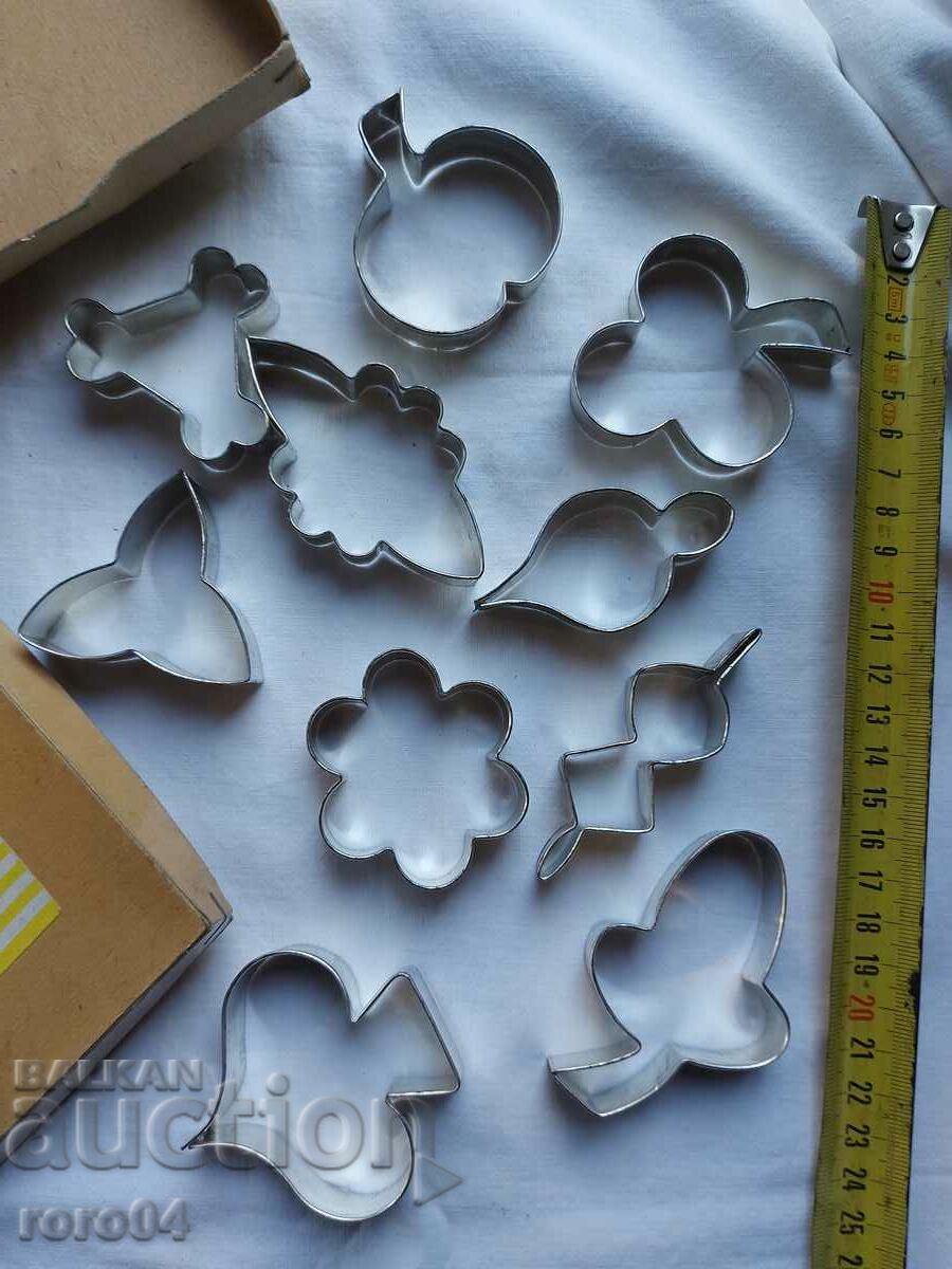 Delivery of SHAPES ARE SWEET / COOKIES - DDR Delivery of SHAPES ARE SWEET / COOKIES - DDR