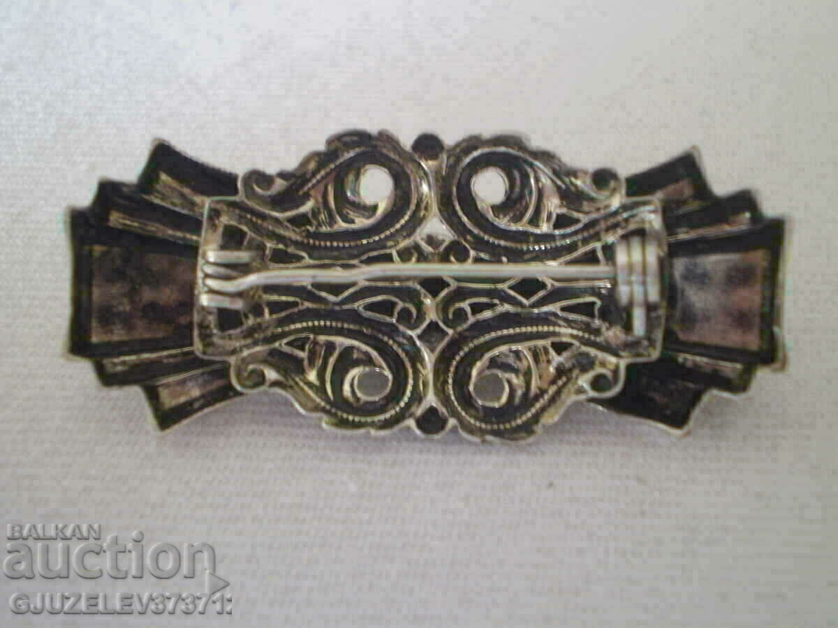 a beautiful old brooch with price 60.00 BGN | € 30.68 a beautiful old brooch with price 60.00 BGN | € 30.68