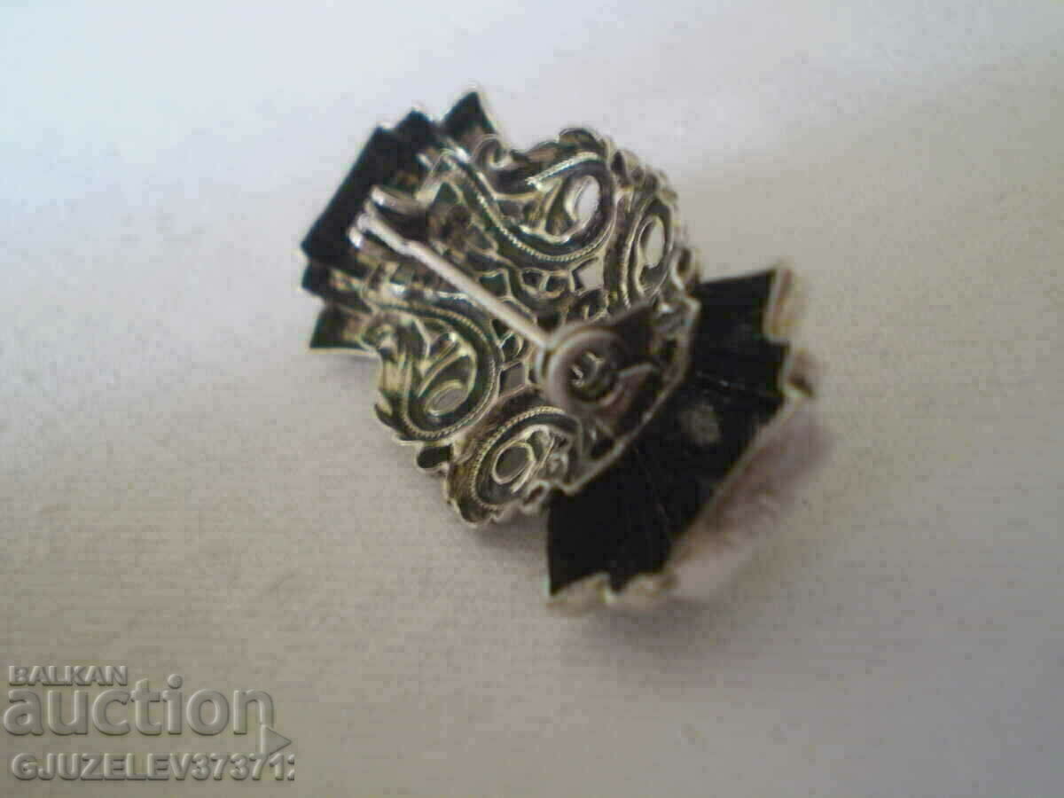 a beautiful old brooch - 7 a beautiful old brooch - 7