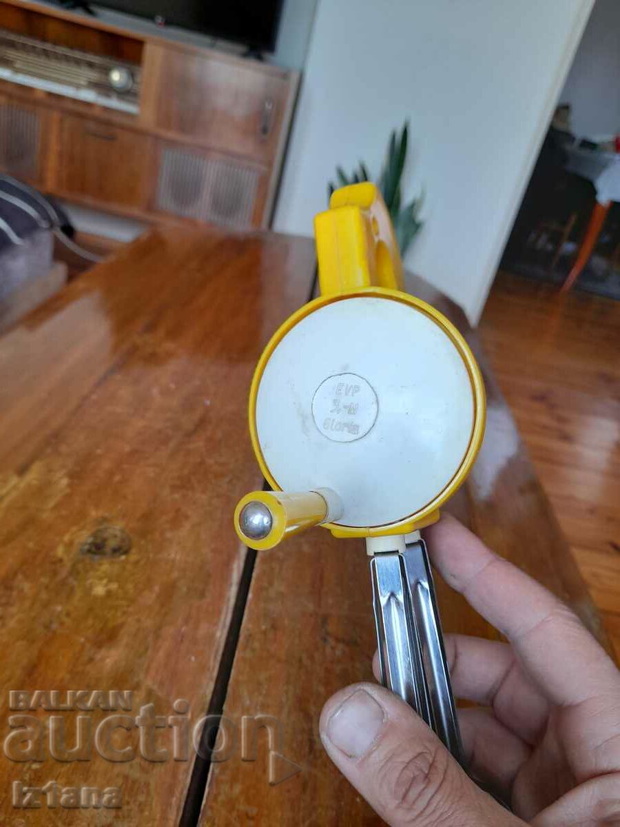 Delivery of An old hand mixer Delivery of An old hand mixer