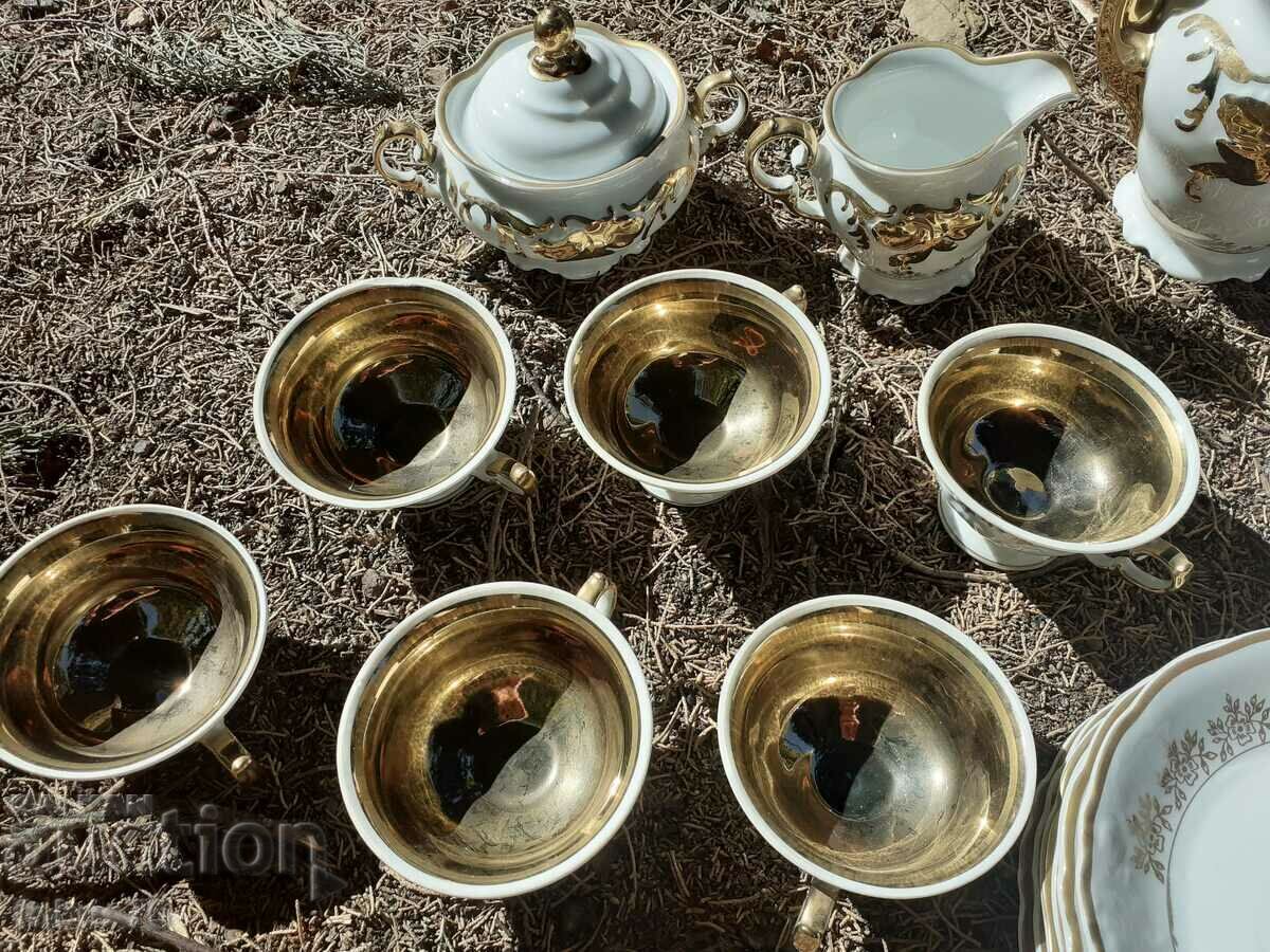 Auction Porcelain service for coffee or tea 21 pieces gilding Unique Auction Porcelain service for coffee or tea 21 pieces gilding Unique