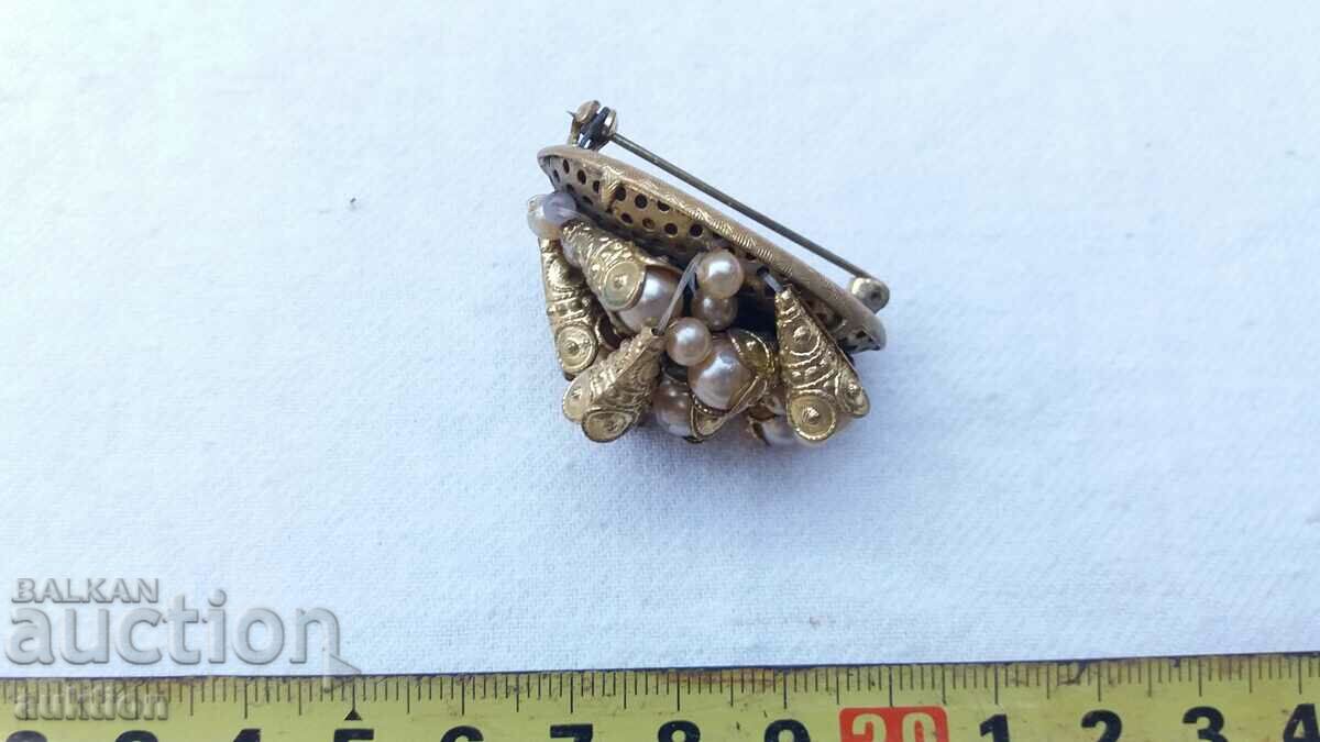 SOLID GOLD PLATED RENAISSANCE BROOCH - 6 SOLID GOLD PLATED RENAISSANCE BROOCH - 6