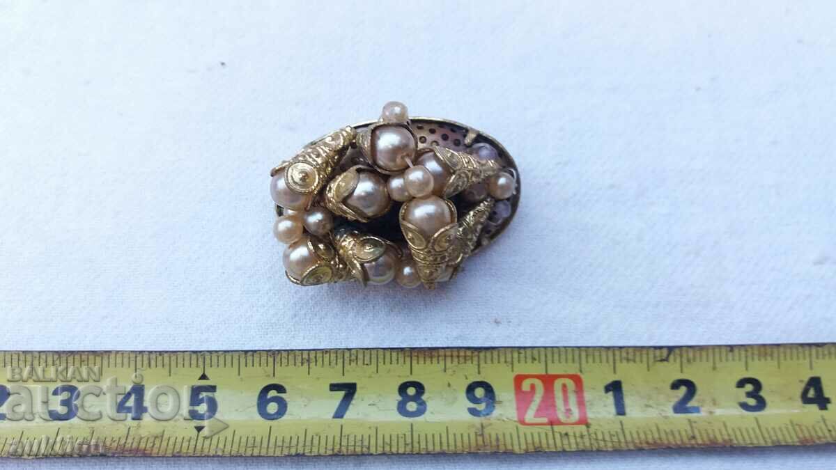 SOLID GOLD PLATED RENAISSANCE BROOCH