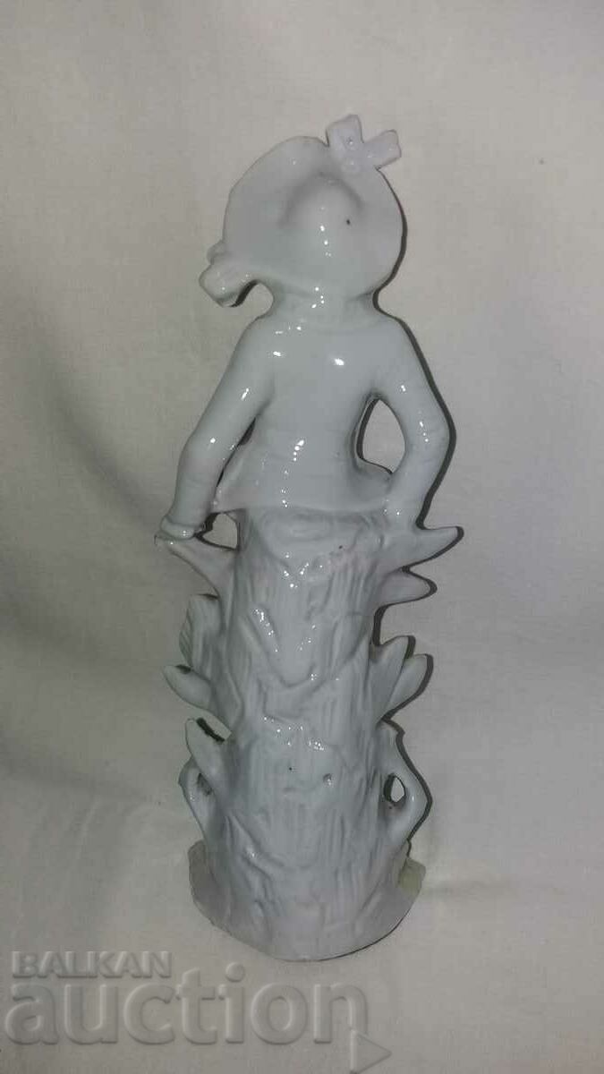 Old porcelain plastic figure - 6 Old porcelain plastic figure - 6