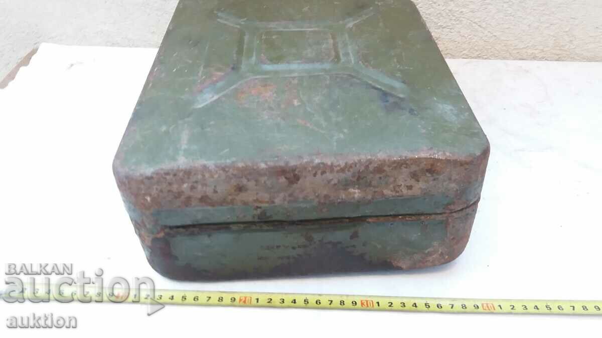 MILITARY FUEL CAN 10 LITERS METAL - 7 MILITARY FUEL CAN 10 LITERS METAL - 7