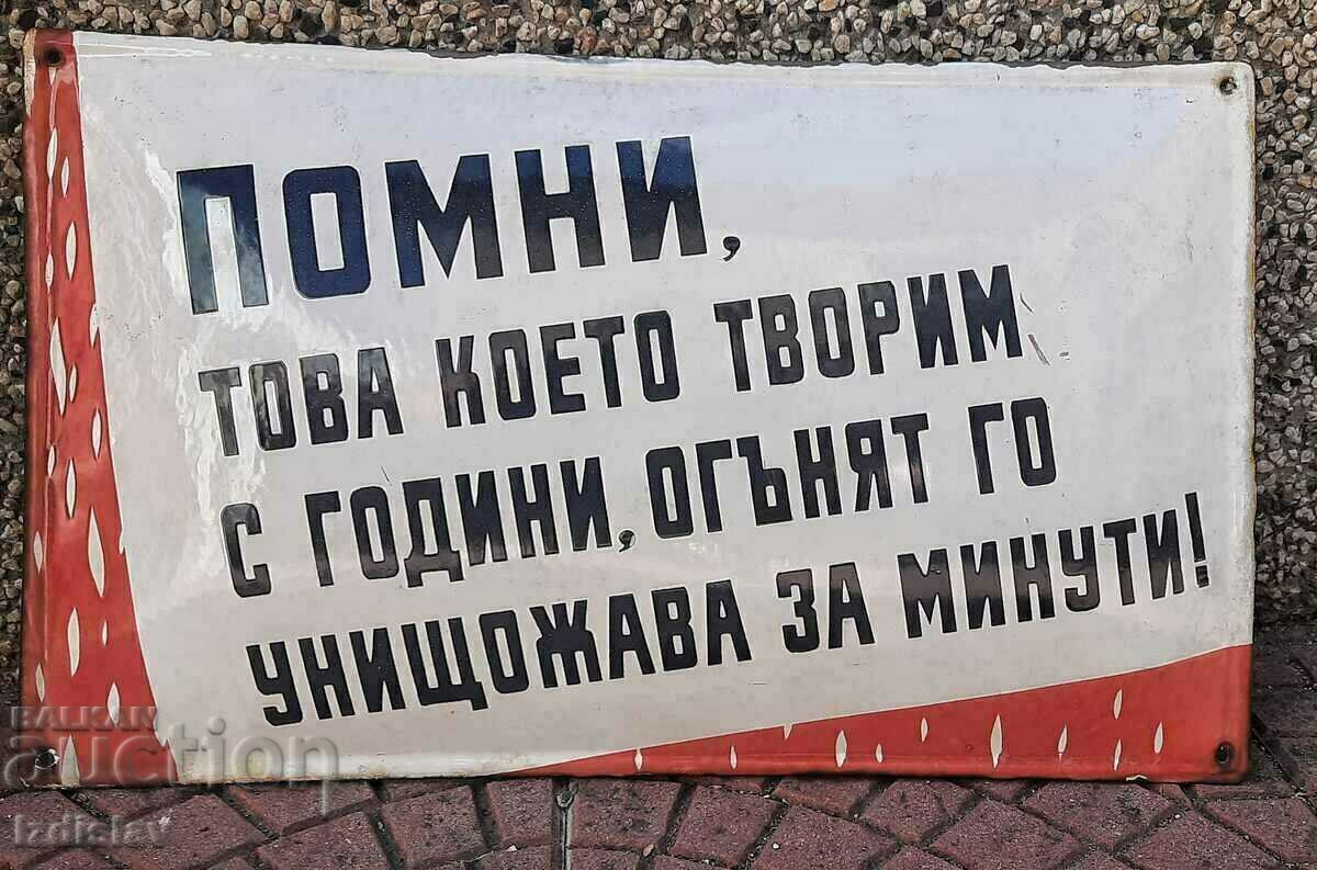 Socialist enamel plate