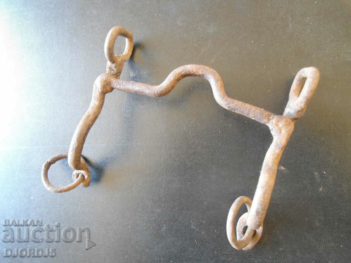 Auction  Old bridle