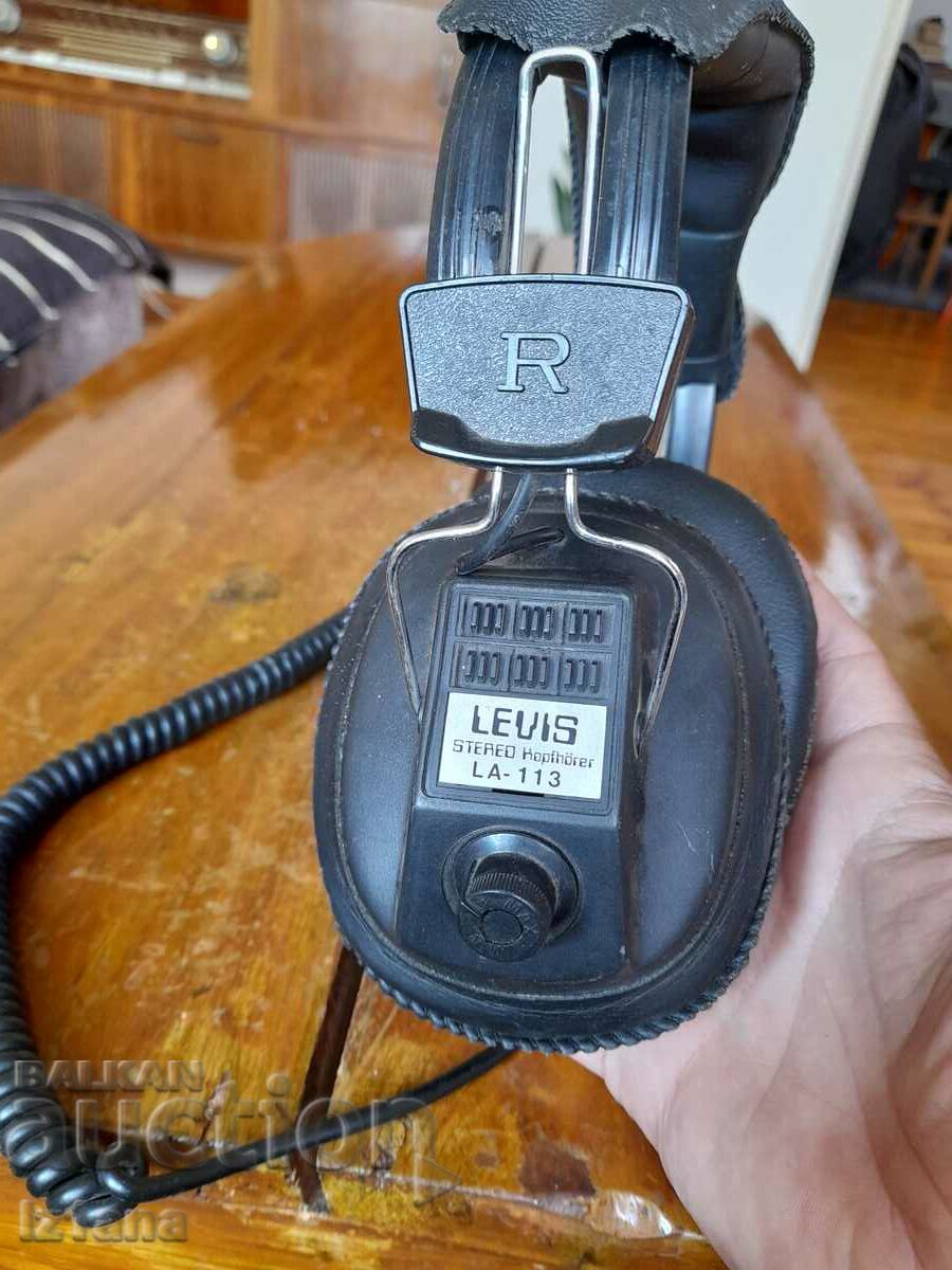 Delivery of Old Levis headphones Delivery of Old Levis headphones