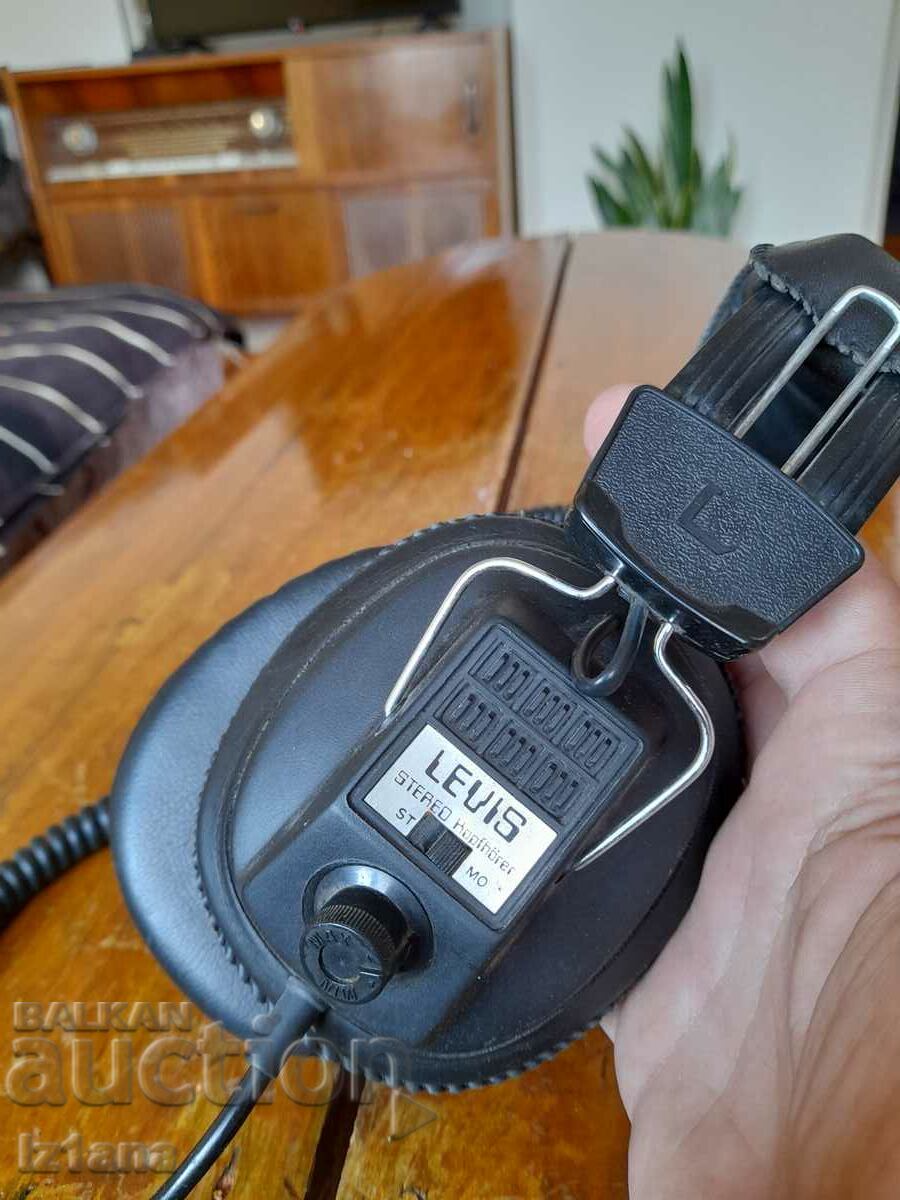 Old Levis headphones - 5 Old Levis headphones - 5