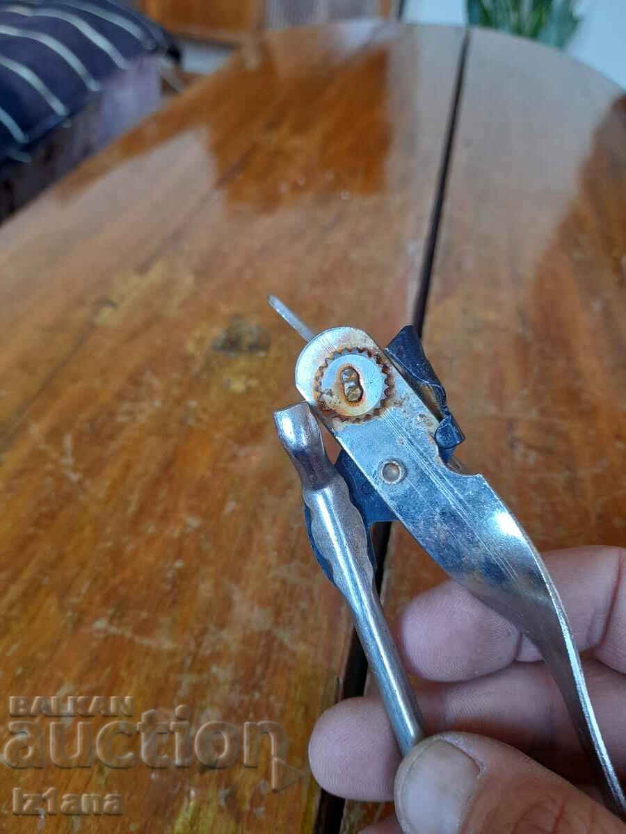 An old can opener - 5 An old can opener - 5