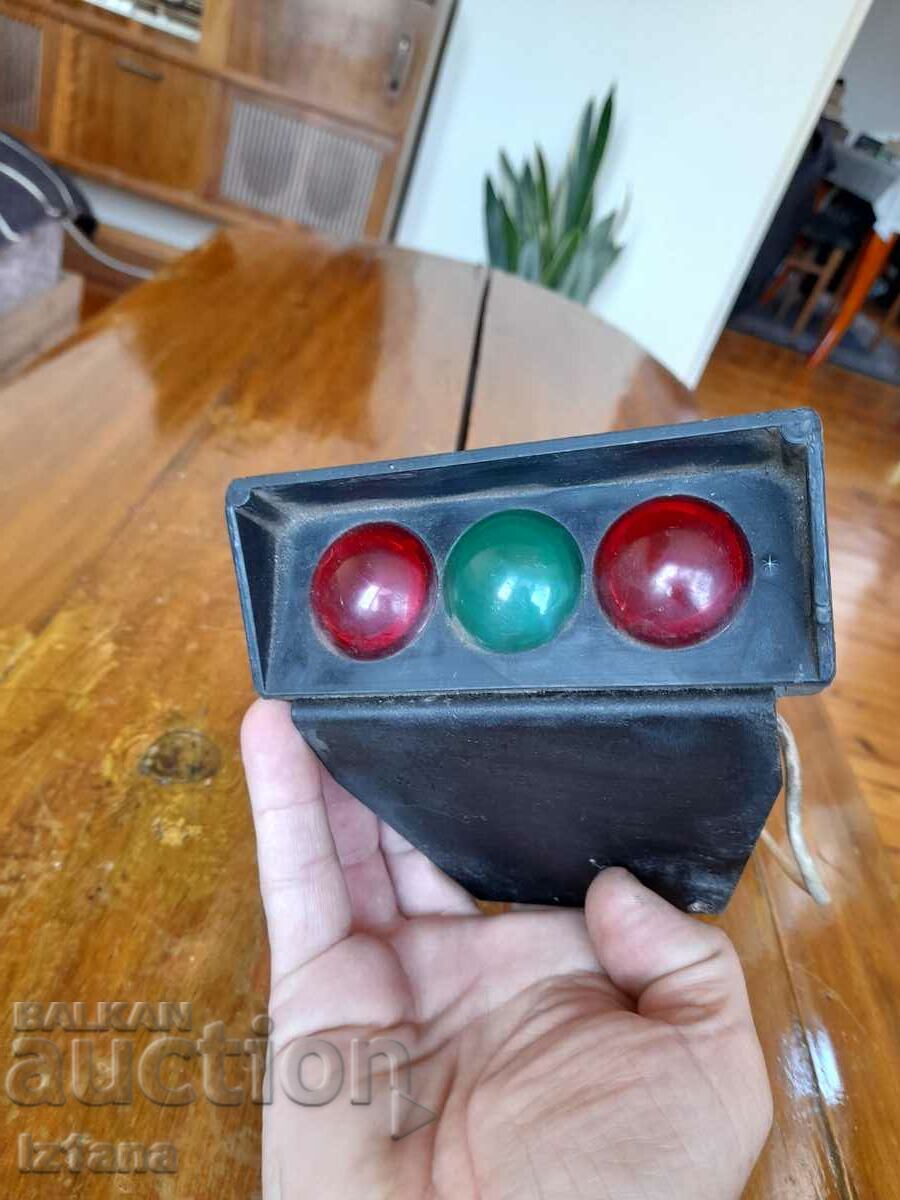 Auction  Old taxi signal