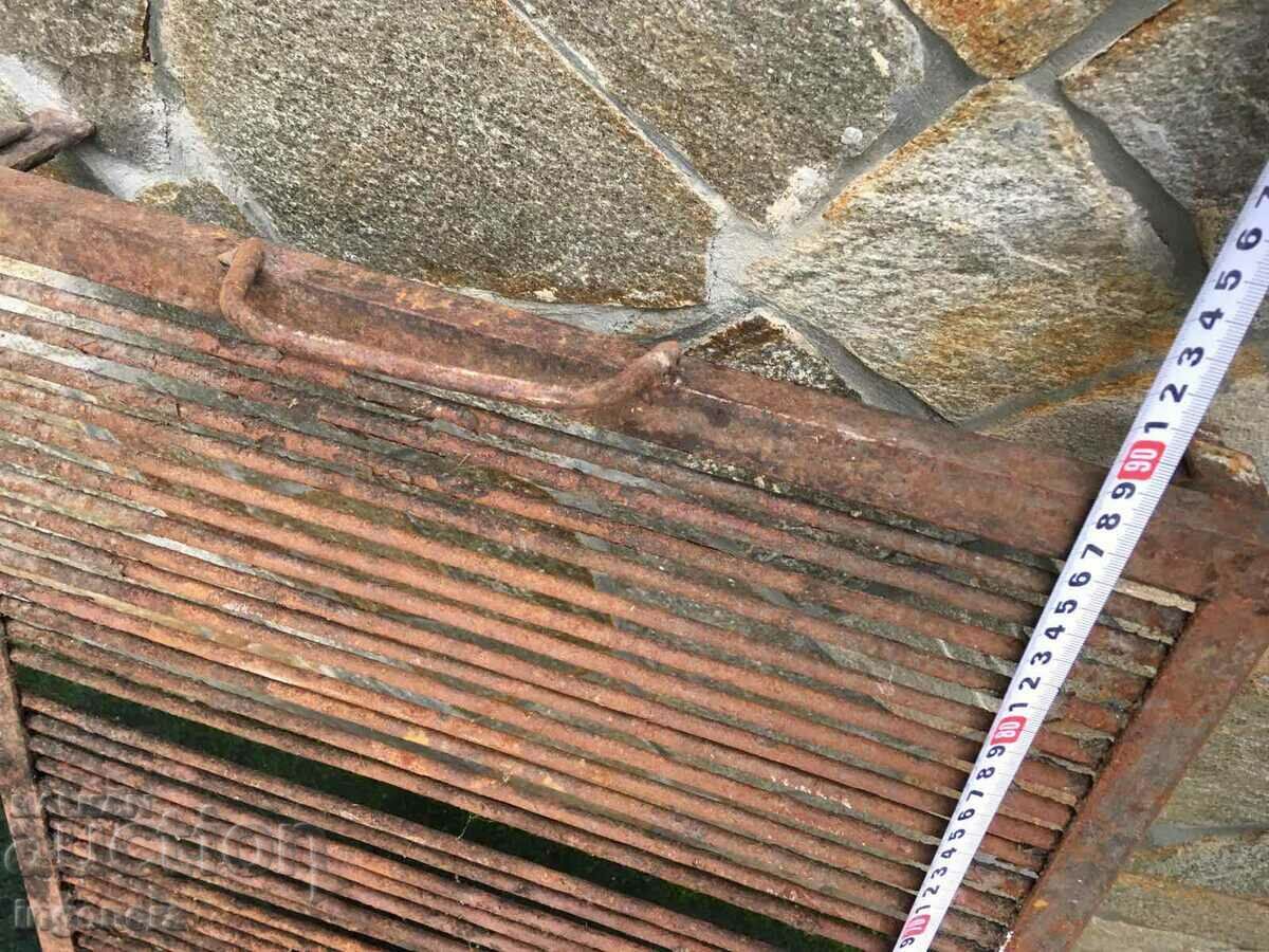 COAL BARBECUE GRILL 450 X 900 MM with price 50.00 BGN | € 25.56 COAL BARBECUE GRILL 450 X 900 MM with price 50.00 BGN | € 25.56