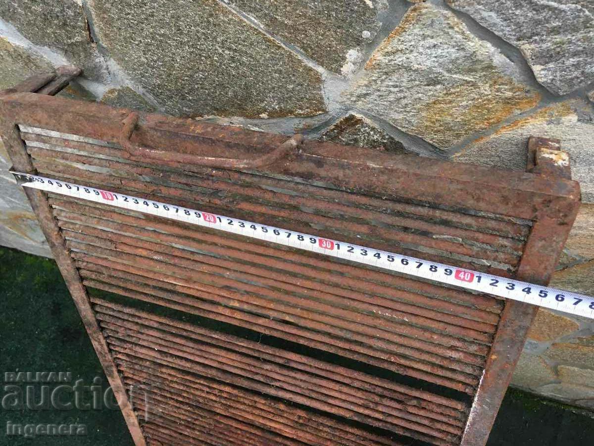 Auction COAL BARBECUE GRILL 450 X 900 MM Auction COAL BARBECUE GRILL 450 X 900 MM