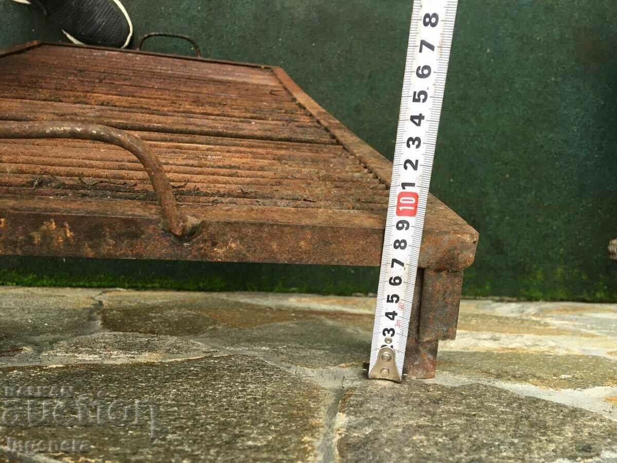 Delivery of COAL BARBECUE GRILL 450 X 900 MM Delivery of COAL BARBECUE GRILL 450 X 900 MM