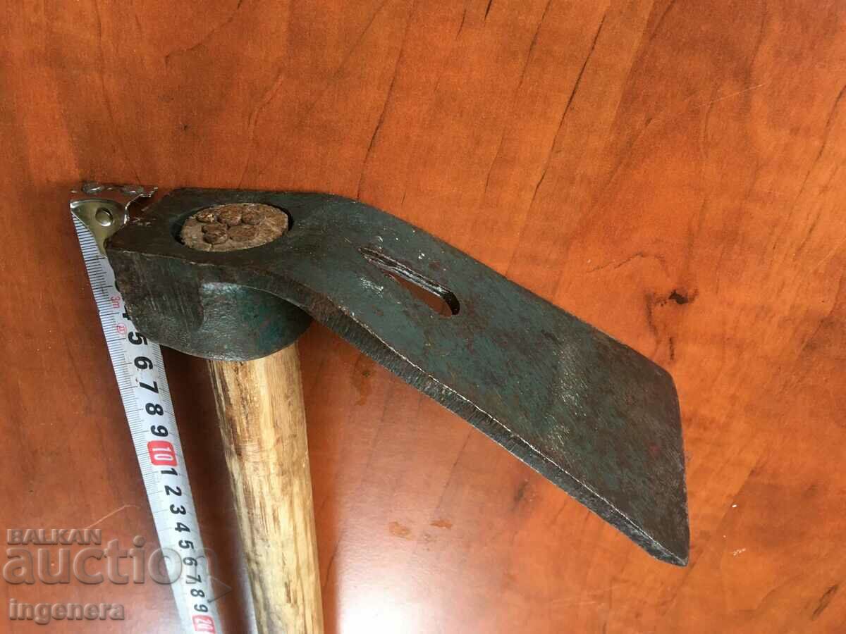 Delivery of TESLA INSTRUMENT FROM THE USSR MARKED LARGE