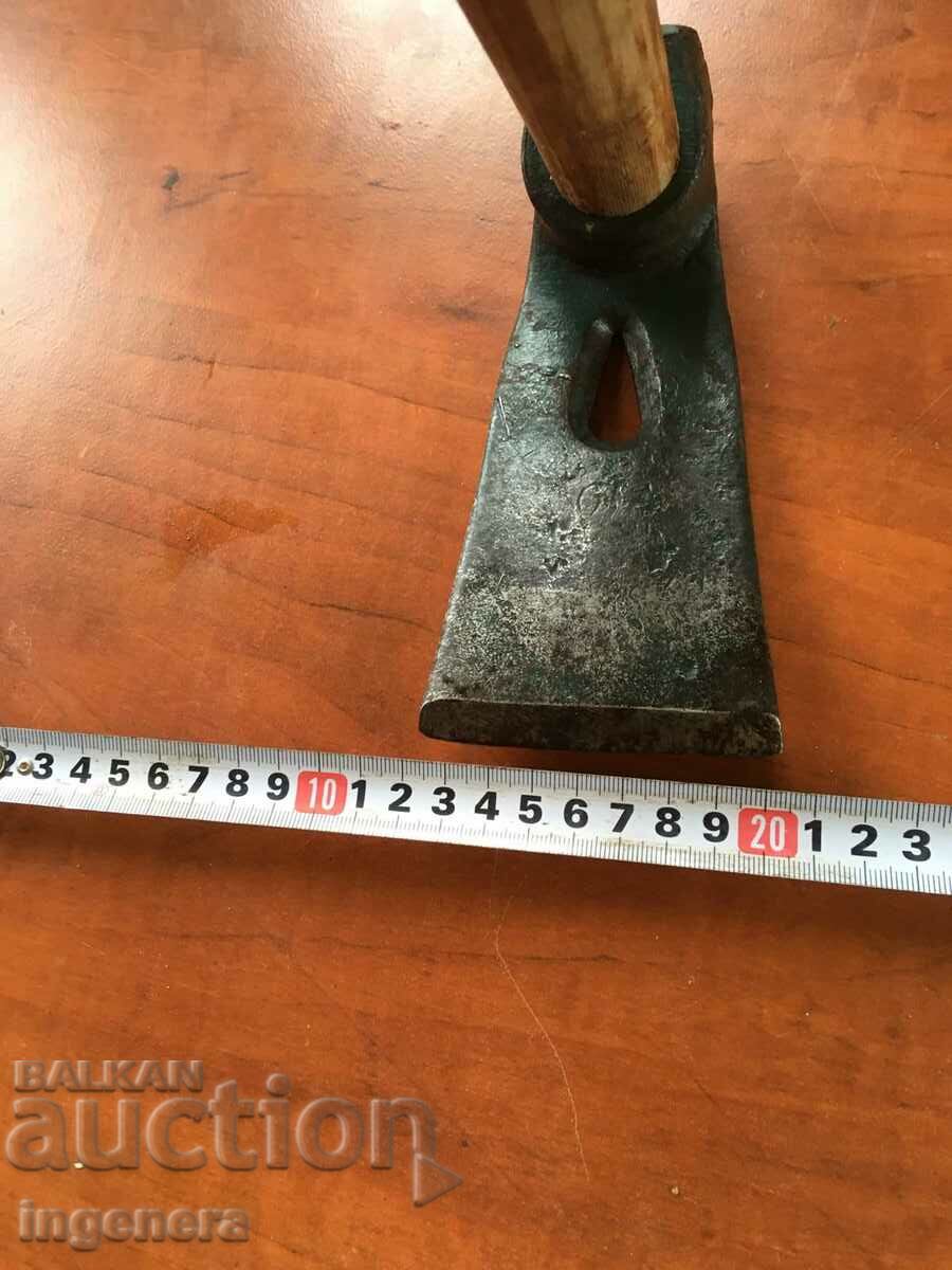 TESLA INSTRUMENT FROM THE USSR MARKED LARGE - 5