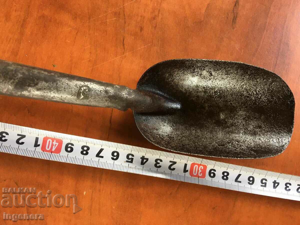 Auction SHOVEL FOR ICE OR NUTS, LENTILS, ETC ANTIQUE Auction SHOVEL FOR ICE OR NUTS, LENTILS, ETC ANTIQUE
