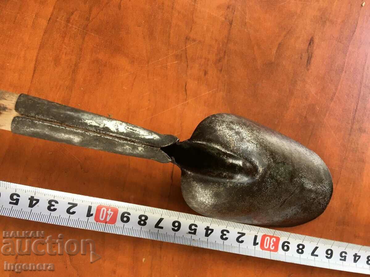 SHOVEL FOR ICE OR NUTS, LENTILS, ETC ANTIQUE - 6 SHOVEL FOR ICE OR NUTS, LENTILS, ETC ANTIQUE - 6