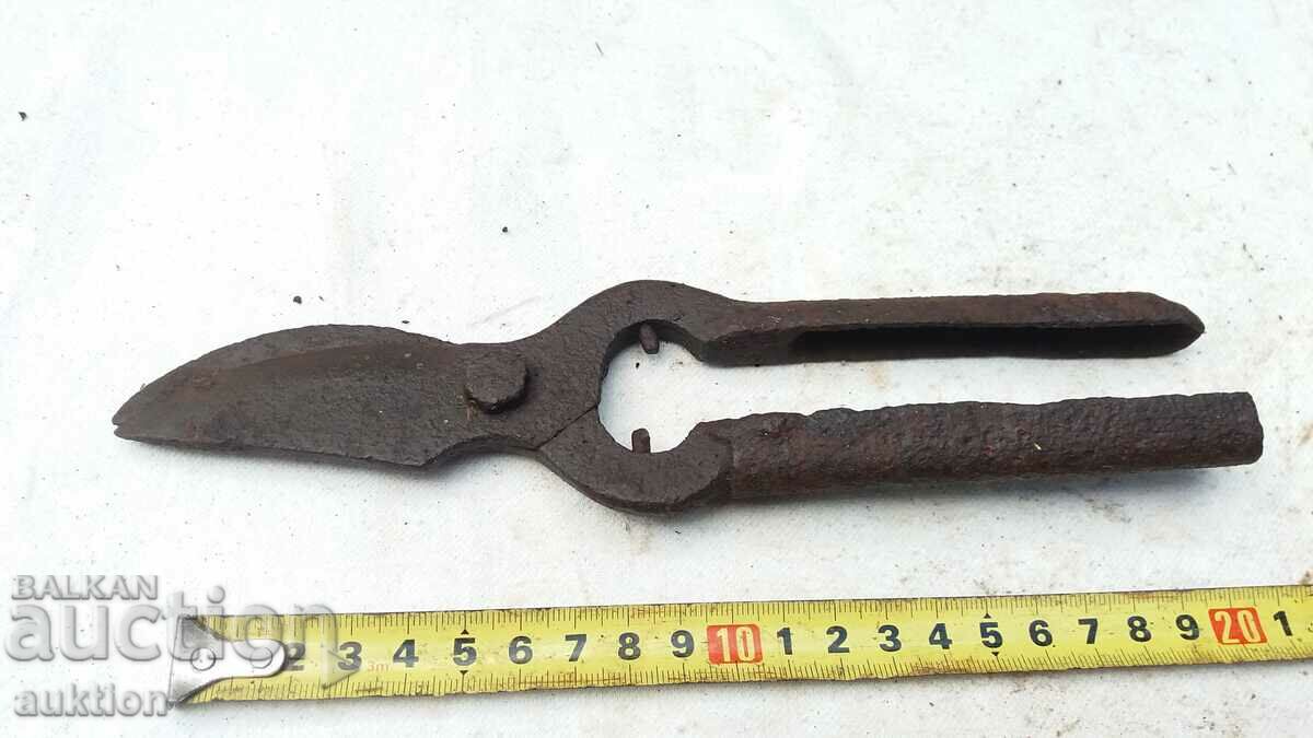 Auction old soc vine shears, tool Auction old soc vine shears, tool