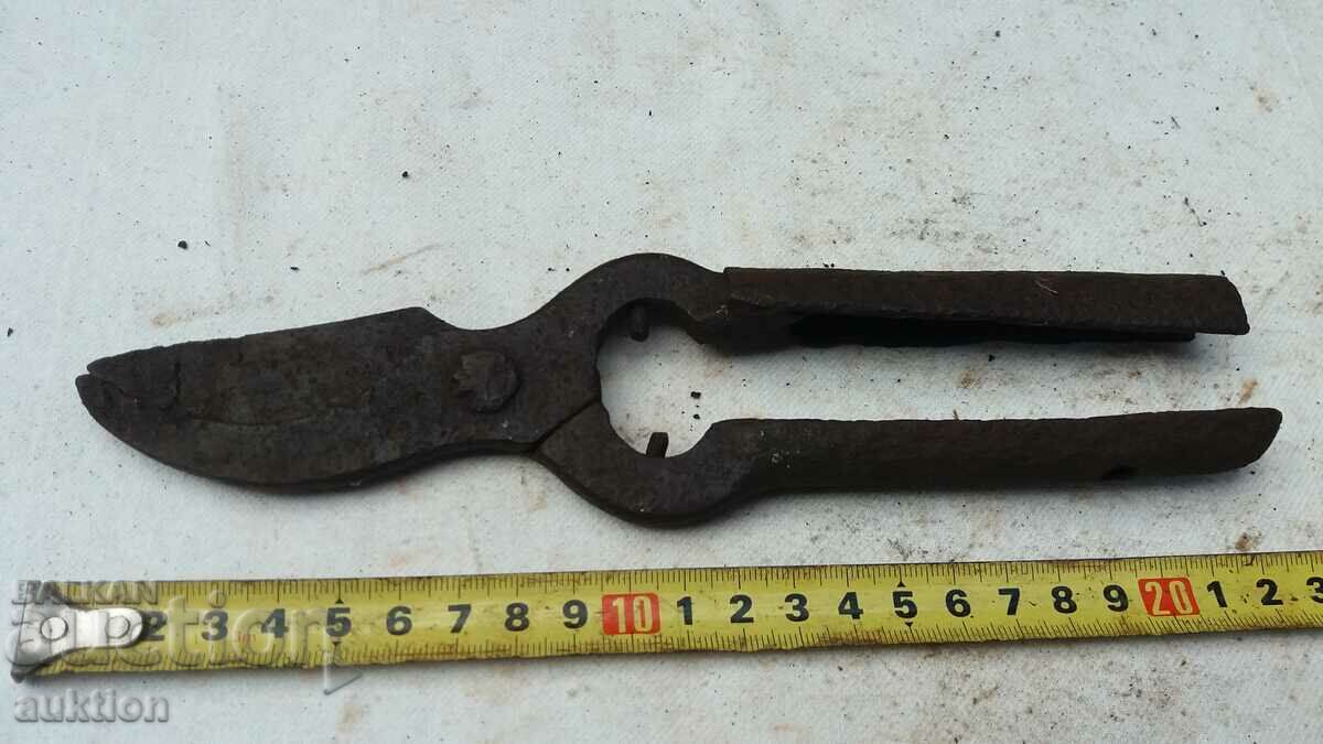 old soc vine shears, tool - 5 old soc vine shears, tool - 5