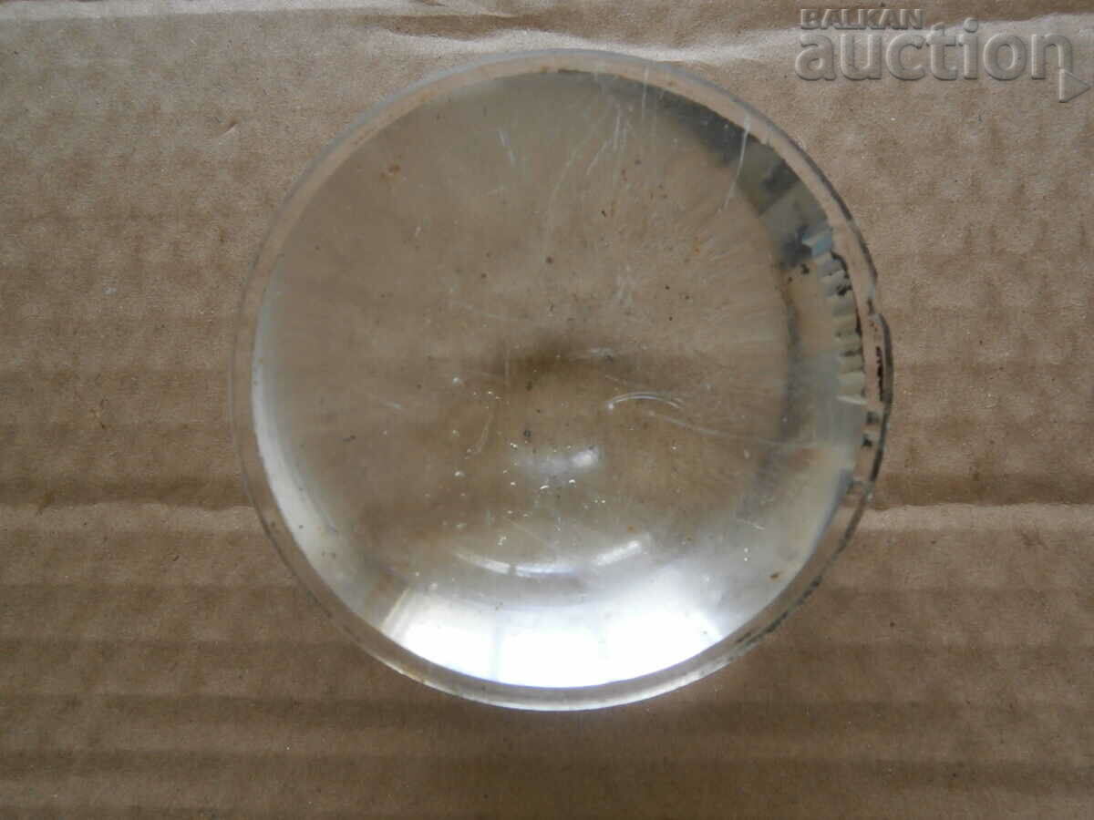 Livrarea lupă de la lanternă de epocă Livrarea lupă de la lanternă de epocă