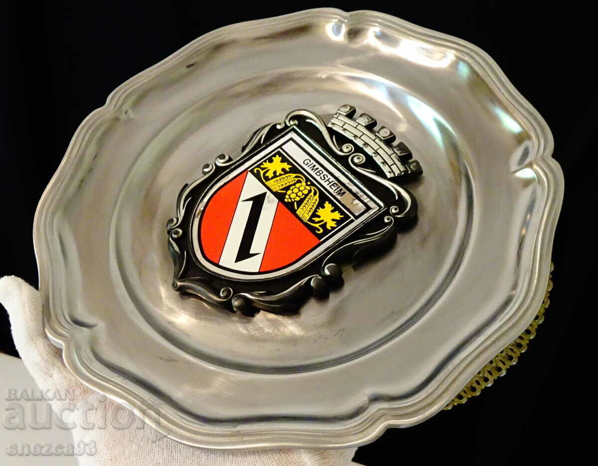Auction  Wall plate, pewter panel with the coat of arms of Gimbsheim