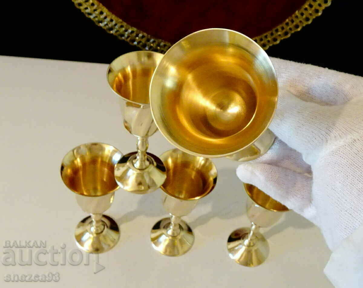 Auction Bronze glasses for brandy, multi-walled, 4 pcs. Auction Bronze glasses for brandy, multi-walled, 4 pcs.