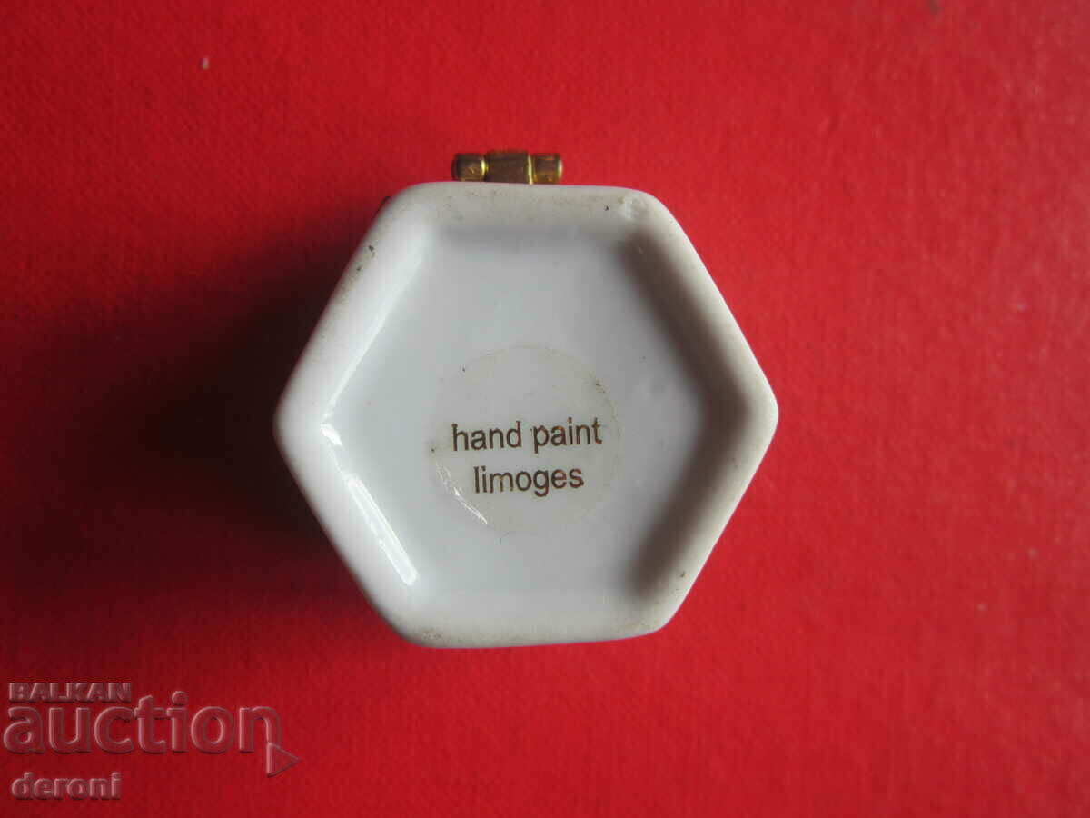 Παράδοση Καταπληκτικά κοσμήματα από Porcelain Pill Box 2 Παράδοση Καταπληκτικά κοσμήματα από Porcelain Pill Box 2