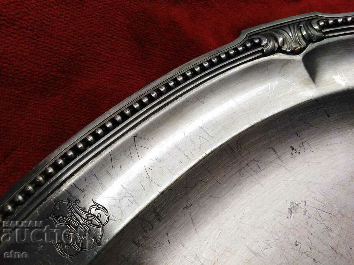 RENAISSANCE SILVER MONOGRAM PLATE - 7 RENAISSANCE SILVER MONOGRAM PLATE - 7