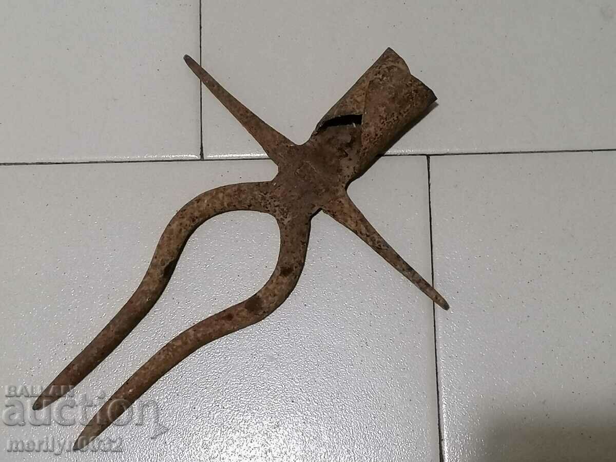 Old Wrought Two Prong, Pitchfork, Stamped Wrought Iron with price 49.00 BGN | € 25.05 Old Wrought Two Prong, Pitchfork, Stamped Wrought Iron with price 49.00 BGN | € 25.05