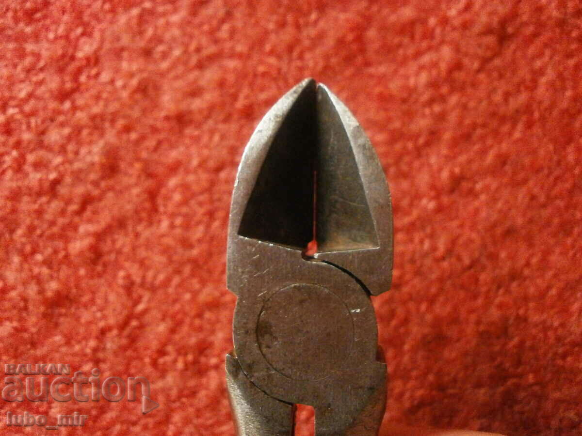 OLD SMALL Pliers - CUTTERS - 5 OLD SMALL Pliers - CUTTERS - 5